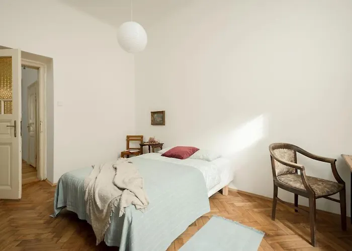 Artisan & Old-timey 2 Bedrooms 아파트 *