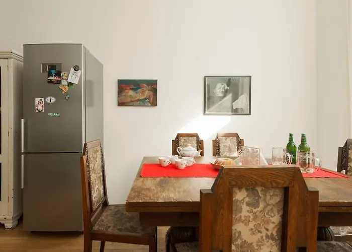 Artisan & Old-timey 2 Bedrooms 아파트 *