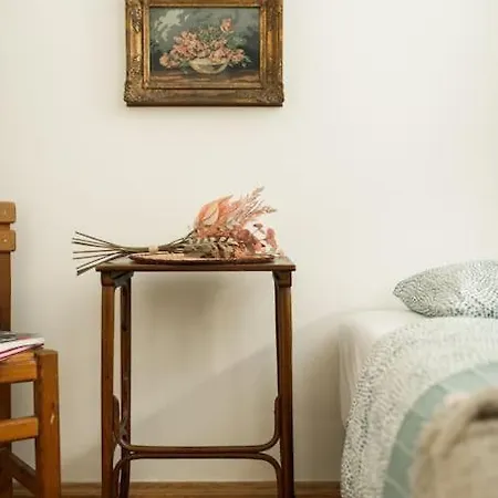 Apartment Artisan & Old-timey 2 Bedrooms *