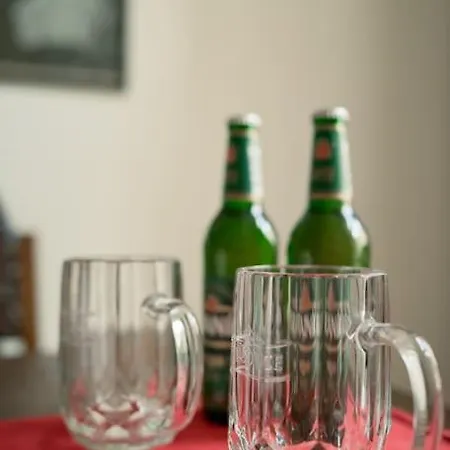 Artisan & Old-timey 2 Bedrooms